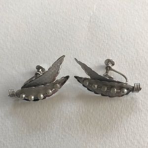 Vintage Bond Boyd Sterling Silver Screw Back Earrings